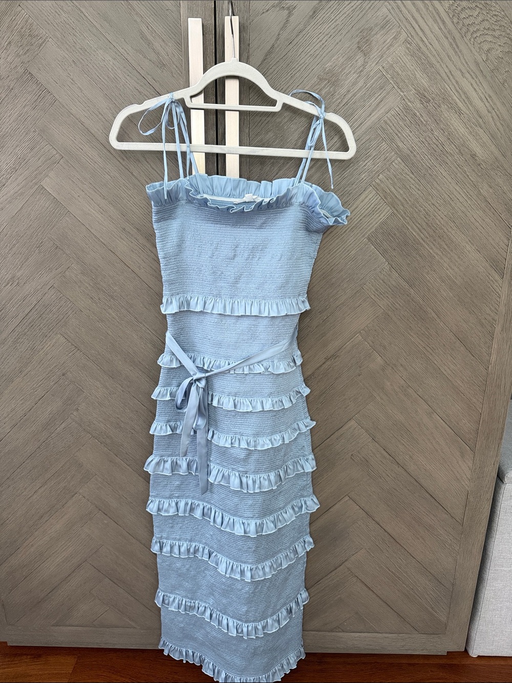 V. Chapman blue dress size 8